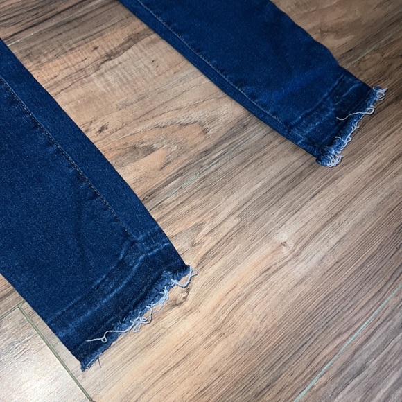 Crown & Ivy High Rise Skinny Jeans - Picture 7 of 7